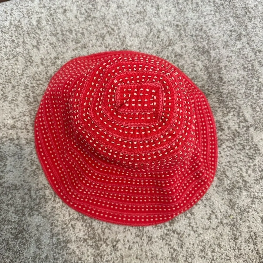 Lupo Canada Red & White Bucket Hat O/S